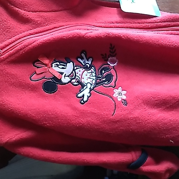 Sleeper - Picture 3 of 3